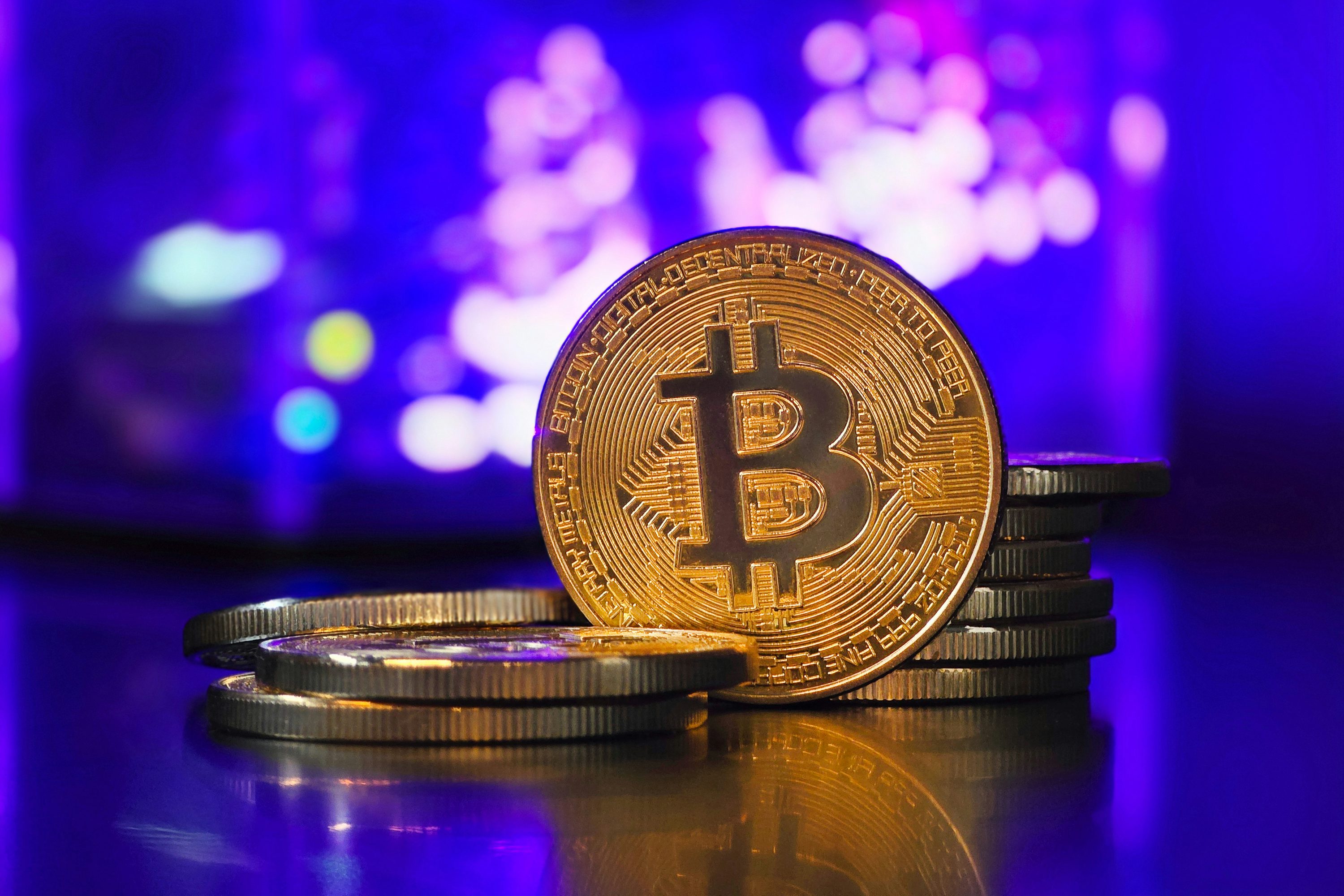 比特币：金融生死攸关，美国参议员支持应对通胀担忧